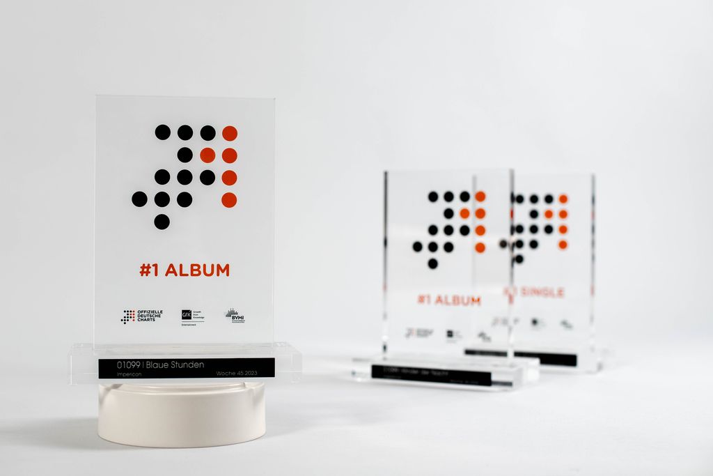 Drei Nummer-1-Awards der offiziellen deutschen Charts